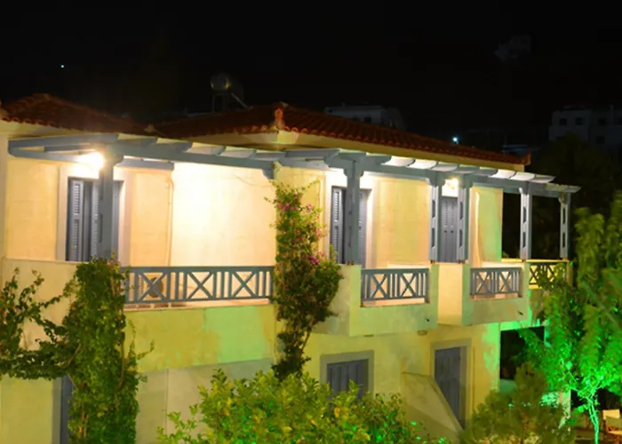 Aparthotel Maistrali Batsi (Andros)